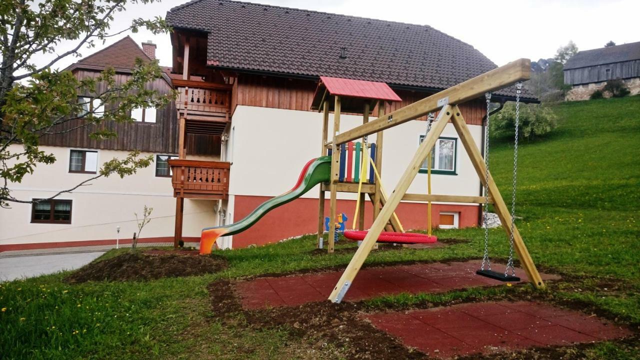 Ferienhof Gindl Und Gaestehaus Gindl Tauplitz Eksteriør billede